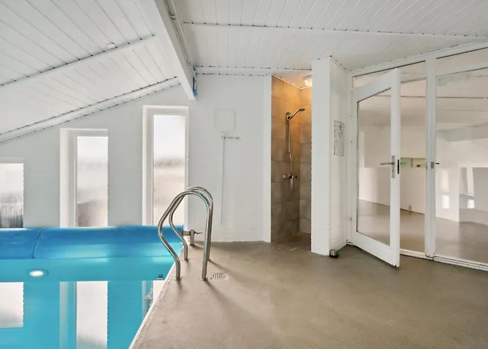 Lovely In With Sauna Дом отдыха *